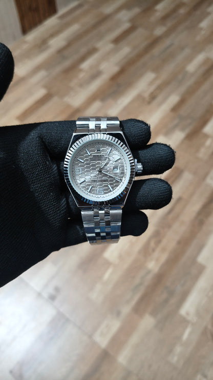Rolex Oyster Perpetual Land-Dweller Gold | White Honeycomb Dial Edition
