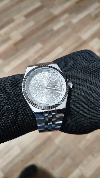 Rolex Oyster Perpetual Land-Dweller Gold | White Honeycomb Dial Edition