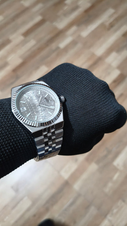 Rolex Oyster Perpetual Land-Dweller Gold | White Honeycomb Dial Edition
