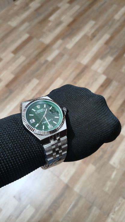 Rolex Oyster Perpetual Land-Dweller Gold | White Honeycomb Dial Edition