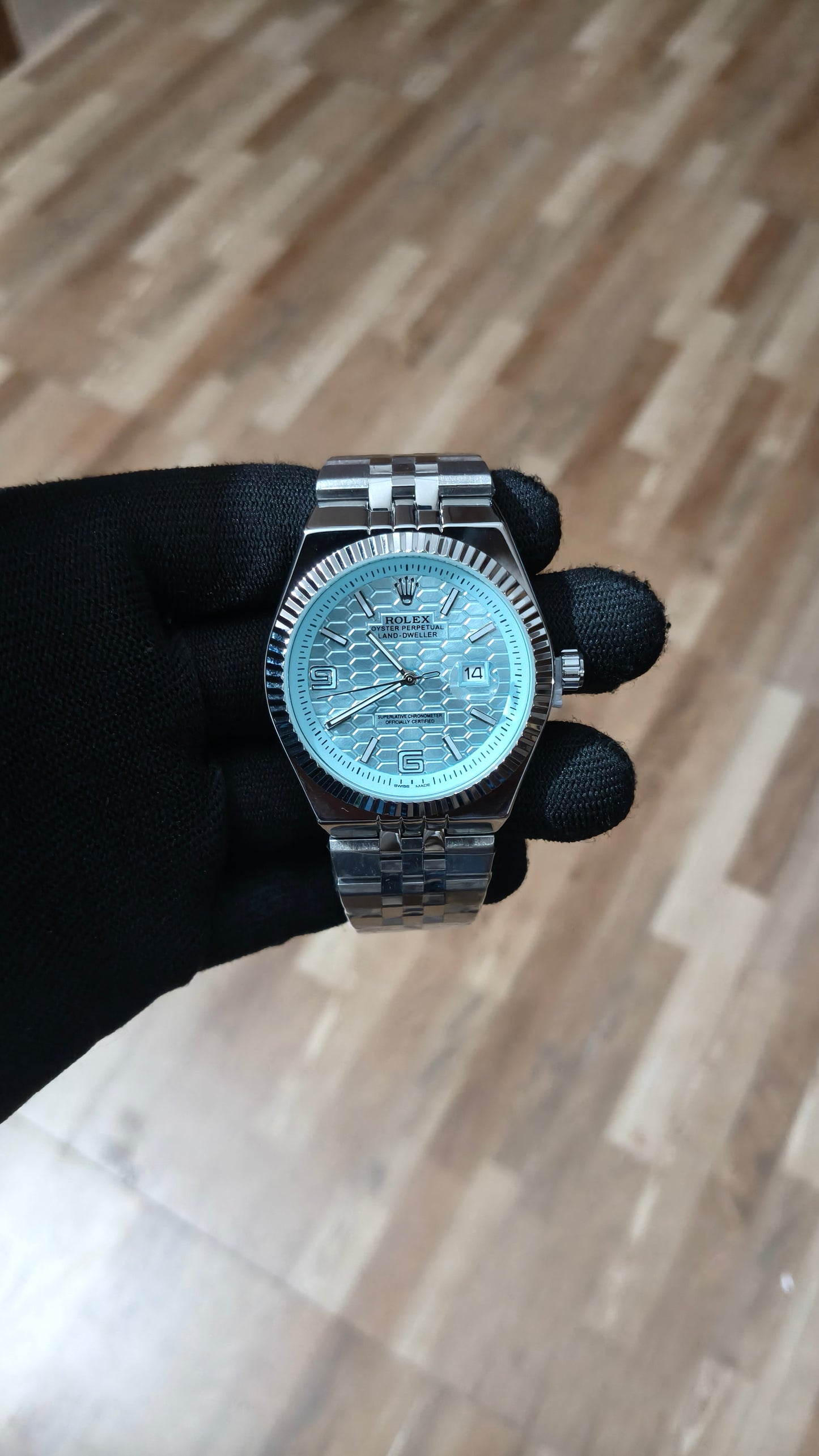 Rolex Oyster Perpetual Land-Dweller Gold | White Honeycomb Dial Edition