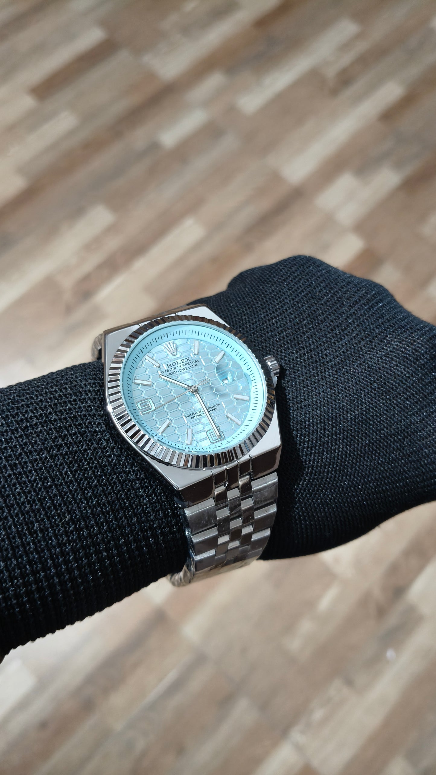 Rolex Oyster Perpetual Land-Dweller Gold | White Honeycomb Dial Edition