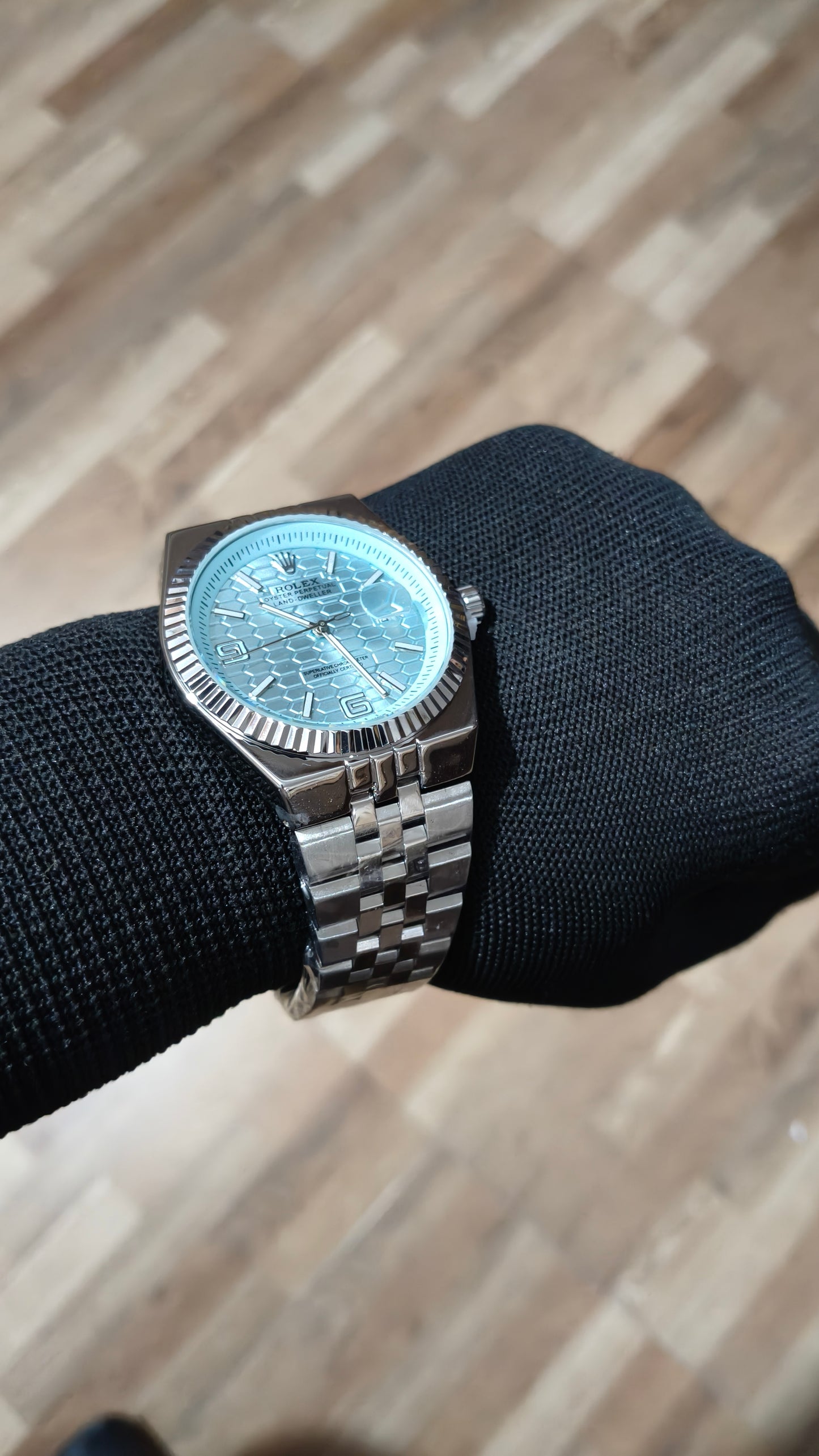 Rolex Oyster Perpetual Land-Dweller Gold | White Honeycomb Dial Edition