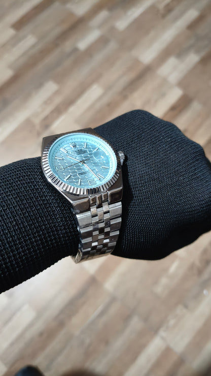 Rolex Oyster Perpetual Land-Dweller Gold | White Honeycomb Dial Edition