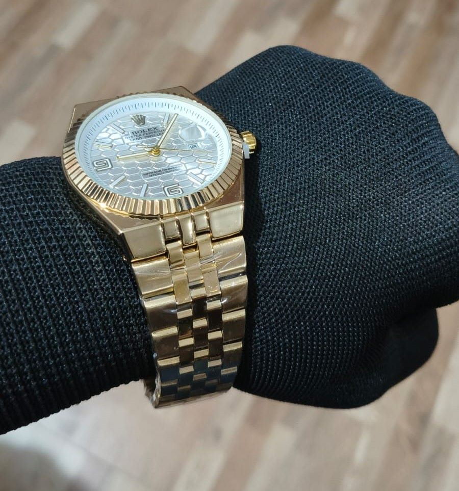 Rolex Oyster Perpetual Land-Dweller Gold | White Honeycomb Dial Edition