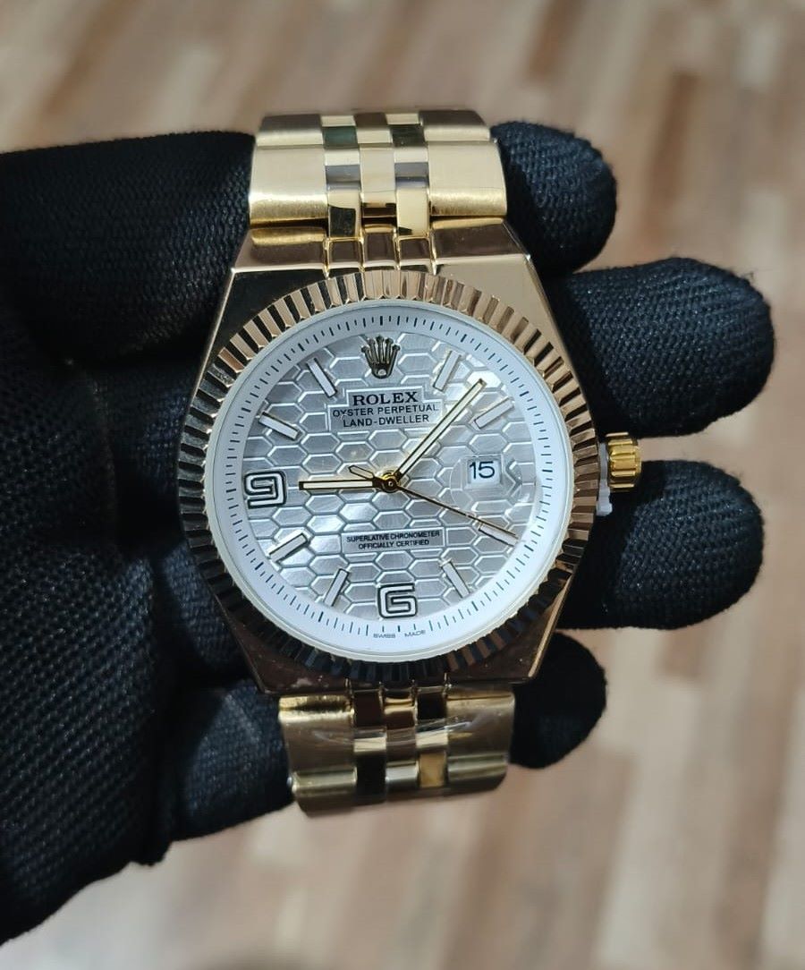 Rolex Oyster Perpetual Land-Dweller Gold | White Honeycomb Dial Edition