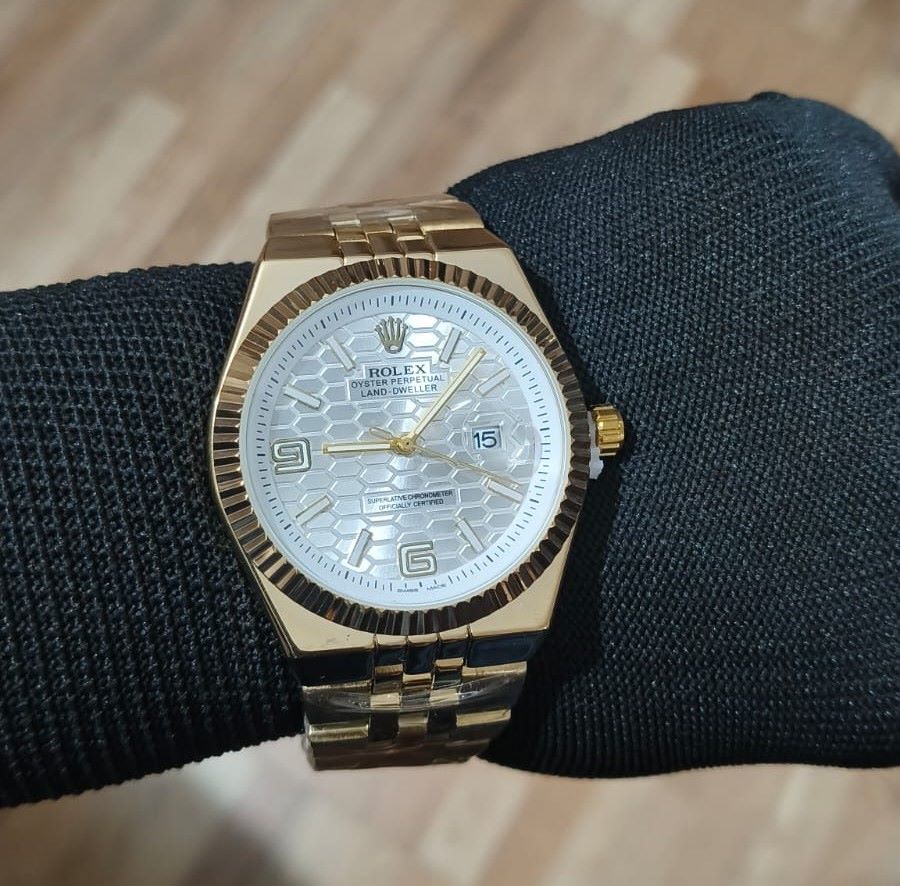 Rolex Oyster Perpetual Land-Dweller Gold | White Honeycomb Dial Edition